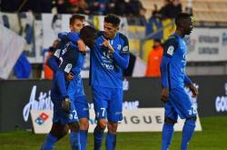 亚眠主场战胜对手，豪取三分的简单介绍