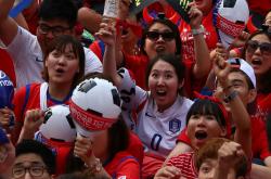 开云体育亚洲官网-超级联赛的对抗引发球迷热议