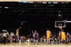 开云体育入口-湖人主场负快船，科比教练力遭质疑的简单介绍