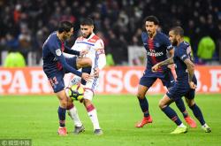 开云体育官方入口-里昂主场不敌尼斯，遭遇本赛季首败