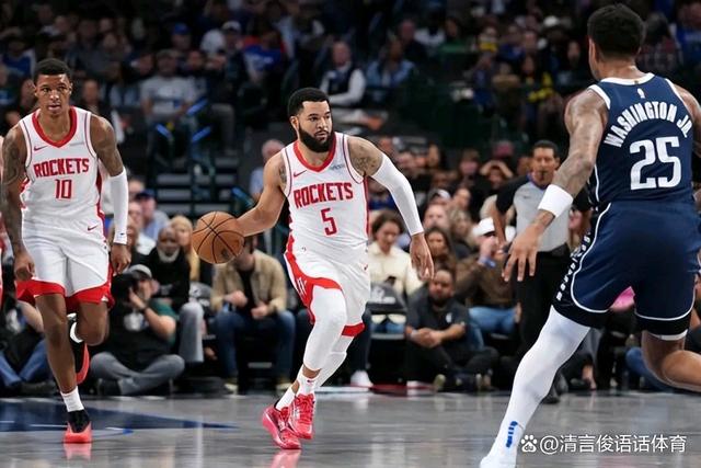 小牛大胜马刺，霍勒迪关键时刻扭转战局