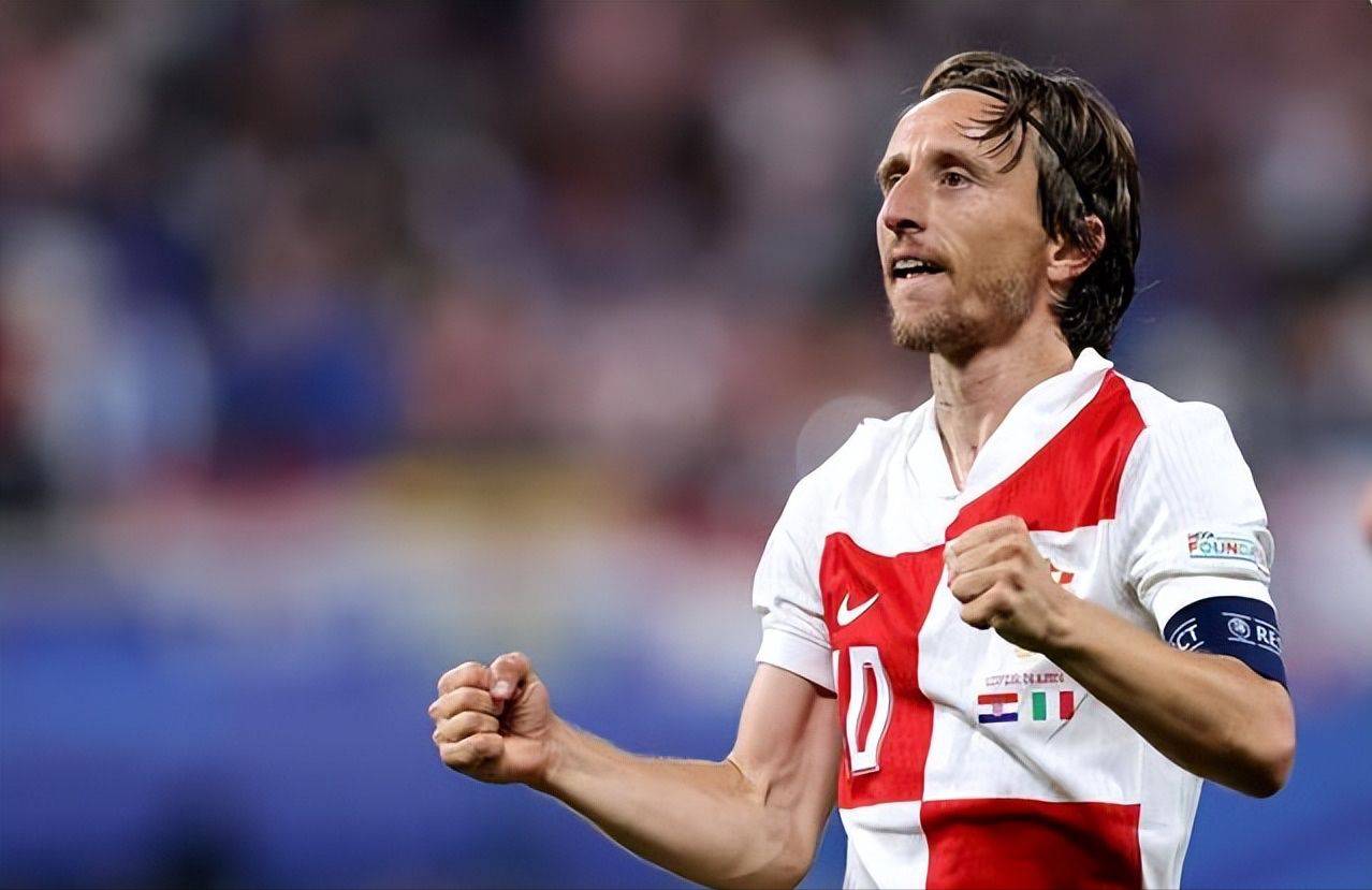 法国豪门遭遇出局,期待下赛季重返巅峰 法国豪门遭遇出局,期待下赛季重返巅峰